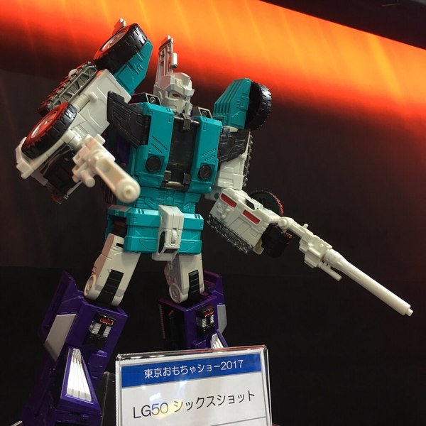 Tokyo Toy Show 2017   More Legends Series Detailed Photos Of Targetmasters Misfire & Doublecross, Broadside, And Sixshot 03 (3 of 13)